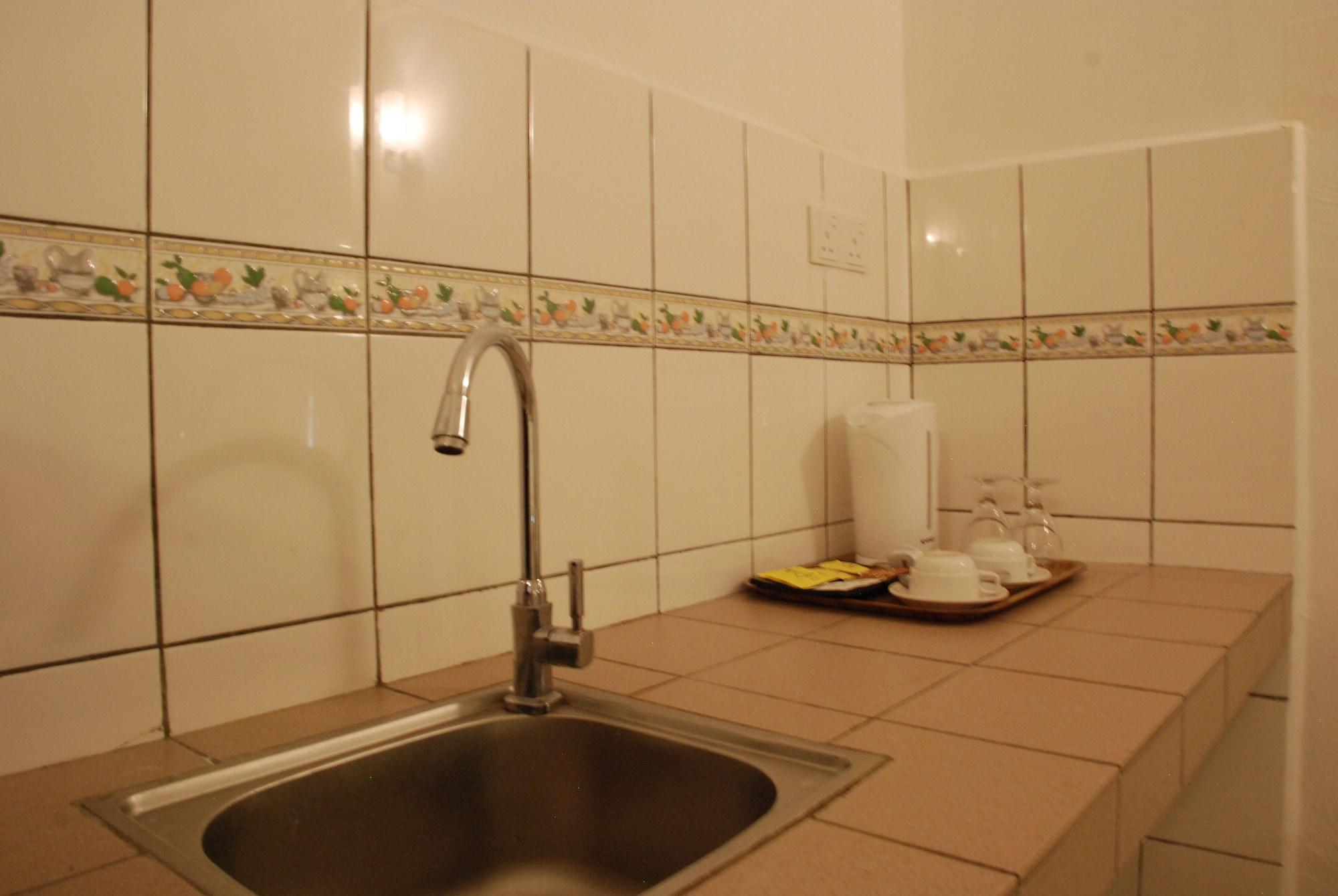 Aparthotel Promenade Service 2*